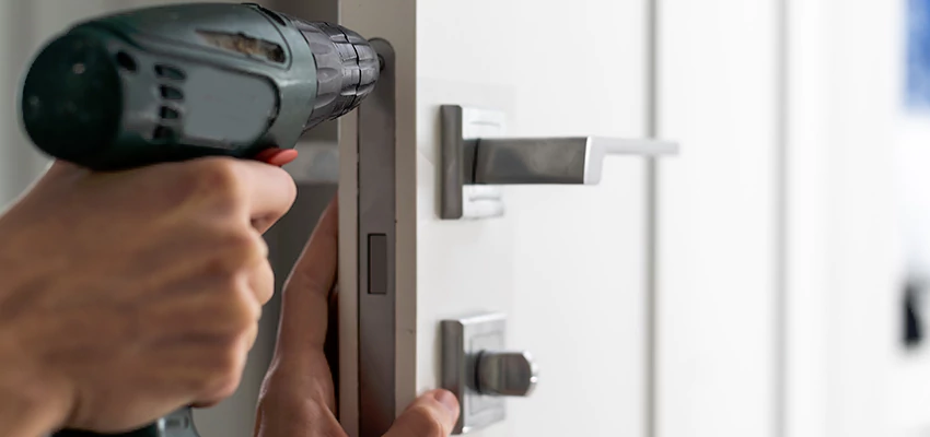 Locksmith For Lock Replacement Near Me in Cloverdale, CA