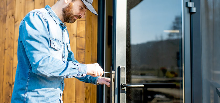 Frameless Glass Storefront Door Locks Replacement in Cloverdale, CA
