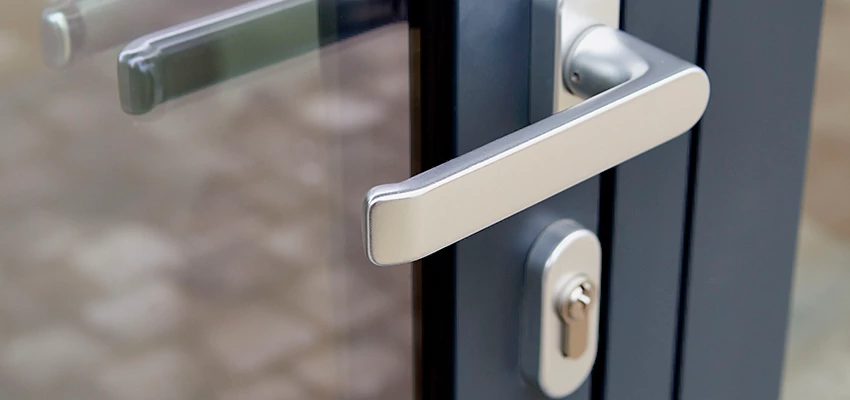 Broken Door Lock Cylinder Repair in Cloverdale, California