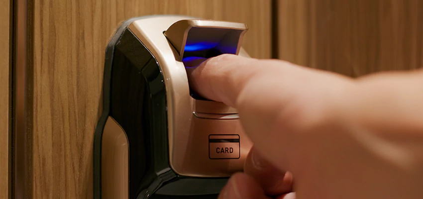 Locksmith Company For Window Lock Installation in Cloverdale, California