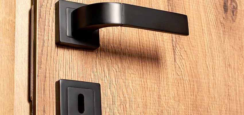 Weekend Lockout Assistance Troubleshooting in Cloverdale, California