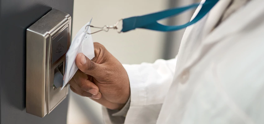 Commercial Locksmith For Rekey in Cloverdale, CA